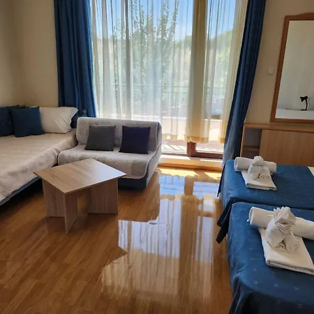 азалия Penzion *