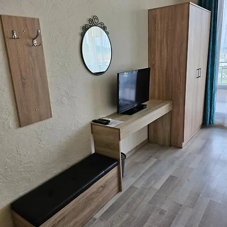 азалия Πανσιόν Σωζόπολη