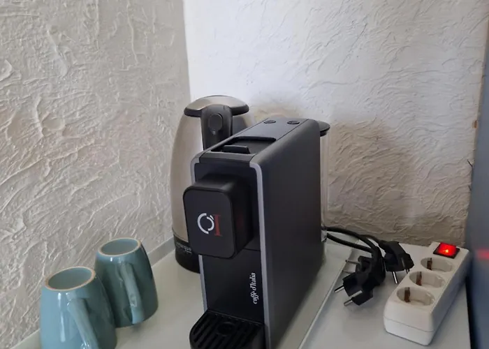 Къща за гости азалия